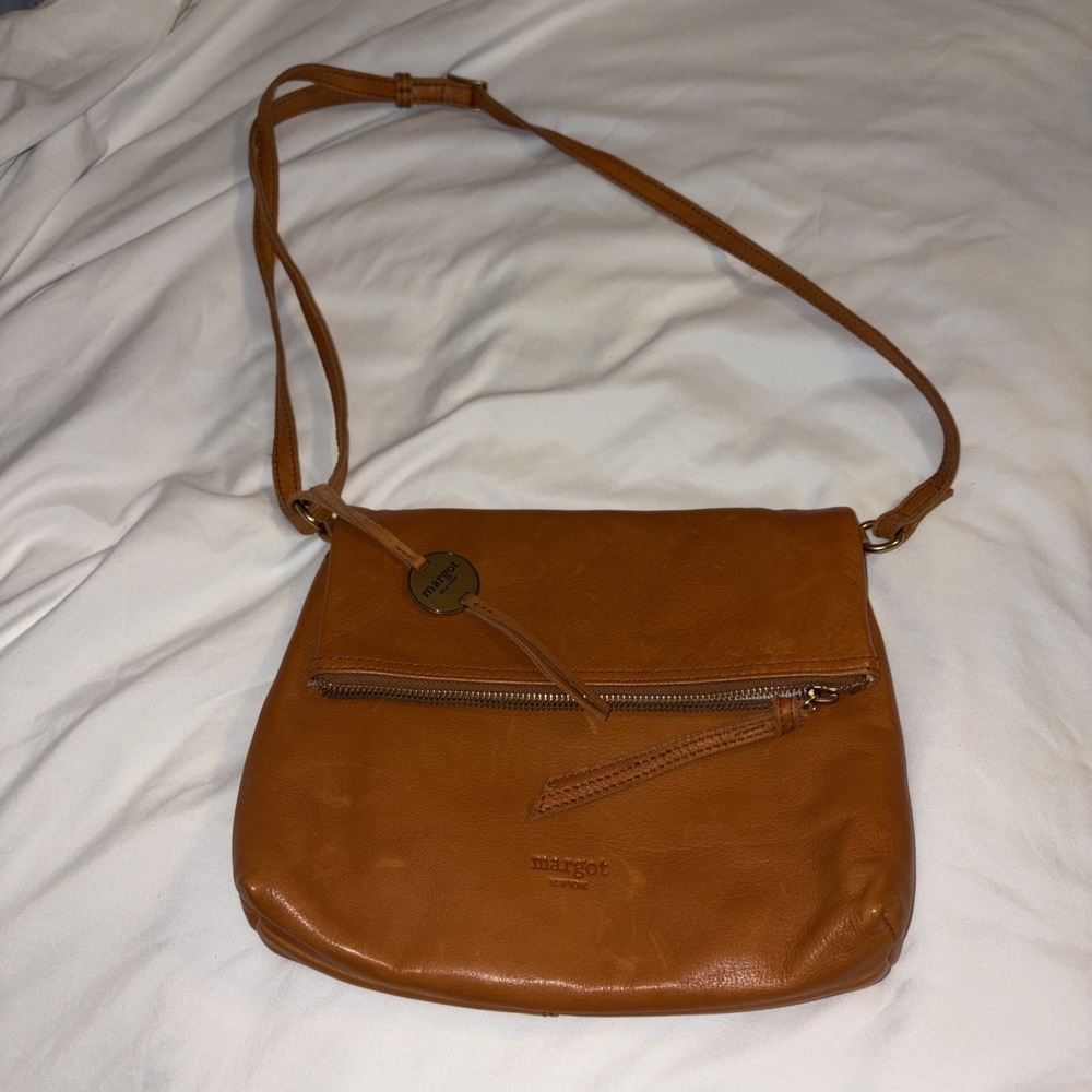 $150 Margot New York ROBBIE Foldover Crossbody‎ flap Bag Cognac Hobo 10"x8"x3"